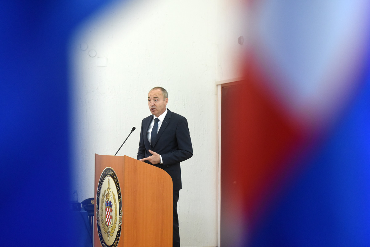 https://www.morh.hr/wp-content/gallery/predstavljen-zavrsni-nacrt-prijedloga-strategije-nacionalne-sigurnosti/sns_05062017_05.jpg