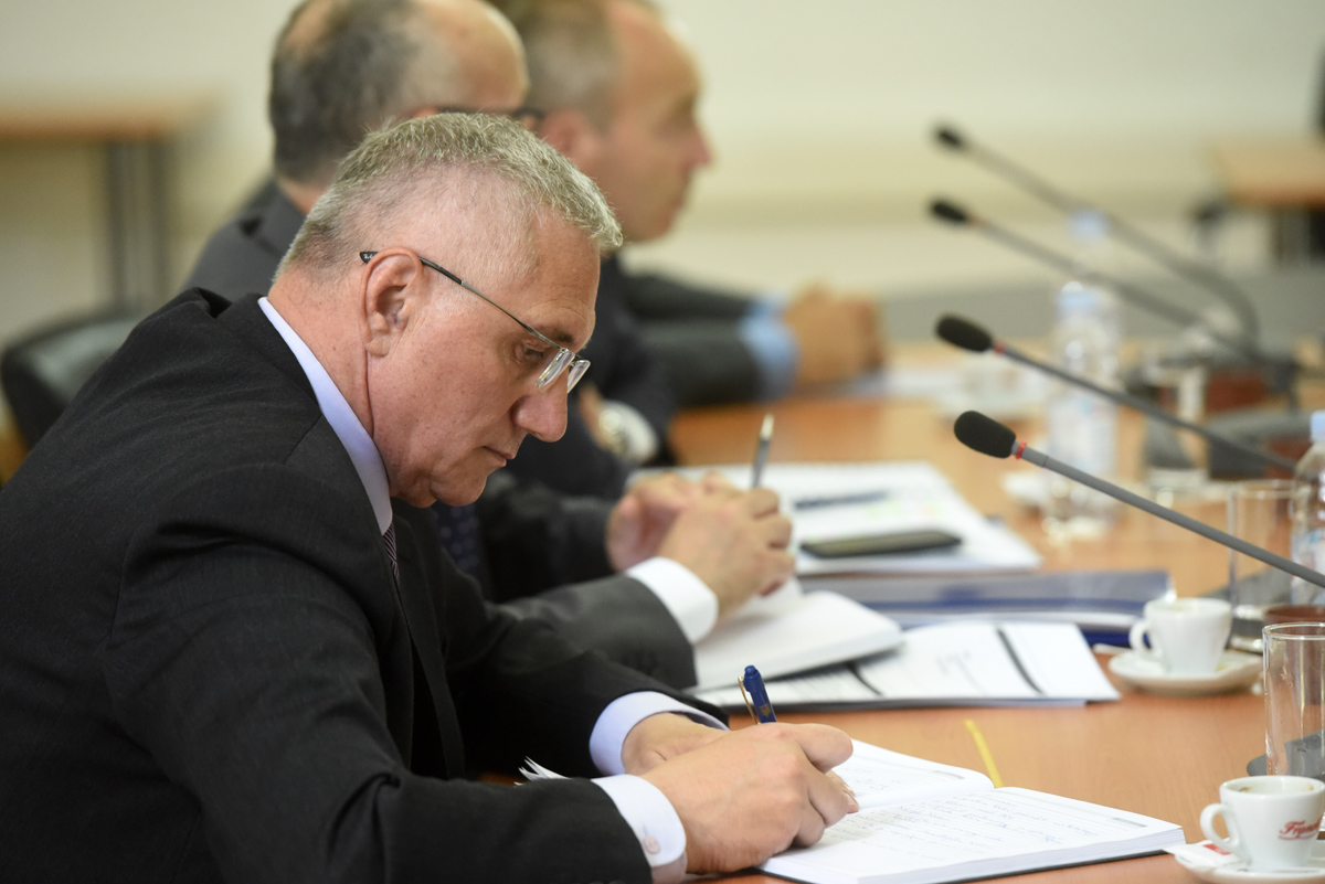 https://www.morh.hr/wp-content/gallery/predstavljen-zavrsni-nacrt-prijedloga-strategije-nacionalne-sigurnosti/sns_05062017_15.jpg