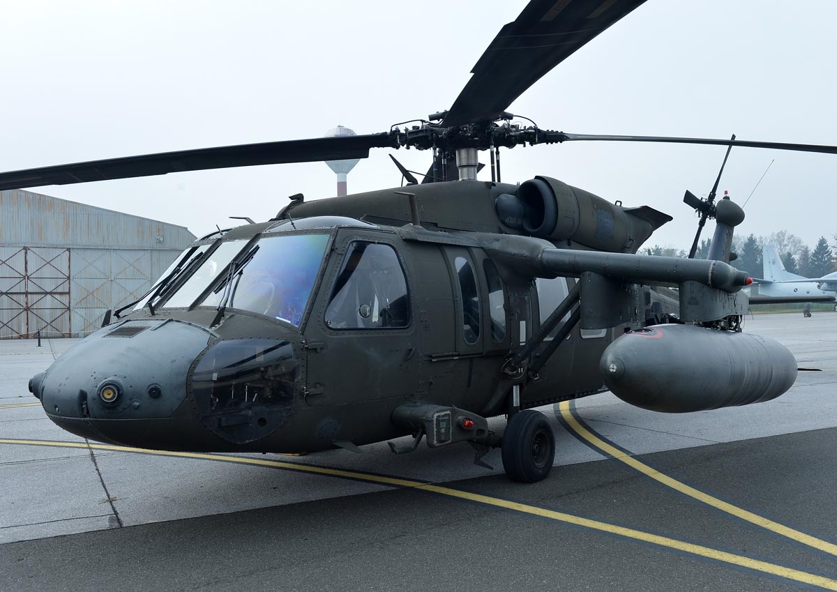 https://www.morh.hr/wp-content/gallery/predstavljeni-helikopteri-black-hawk-uh-60m/black_hawk_uh_60_m_12102018_09.jpg