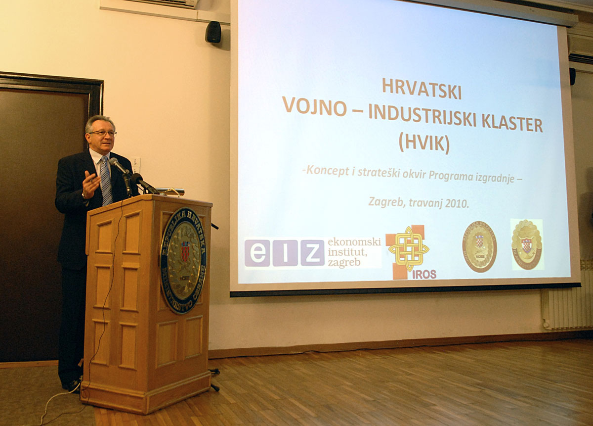 https://www.morh.hr/wp-content/gallery/prezentacija-koncepta-i-stratekog-okvira-programa-izgradnje-hrvatskog-vojno-industrijskog-klastera/hvik_20100412_3.jpg
