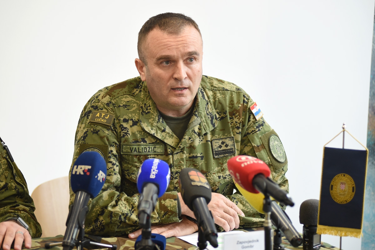 https://www.morh.hr/wp-content/gallery/prezentacija-radova-u-vukovarskoj-vojarni-i-gradu-vukovaru/vukovarska_vojarna_renoviranje_23112018_06.jpg