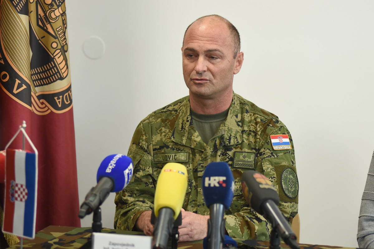 https://www.morh.hr/wp-content/gallery/prezentacija-radova-u-vukovarskoj-vojarni-i-gradu-vukovaru/vukovarska_vojarna_renoviranje_23112018_07.jpg