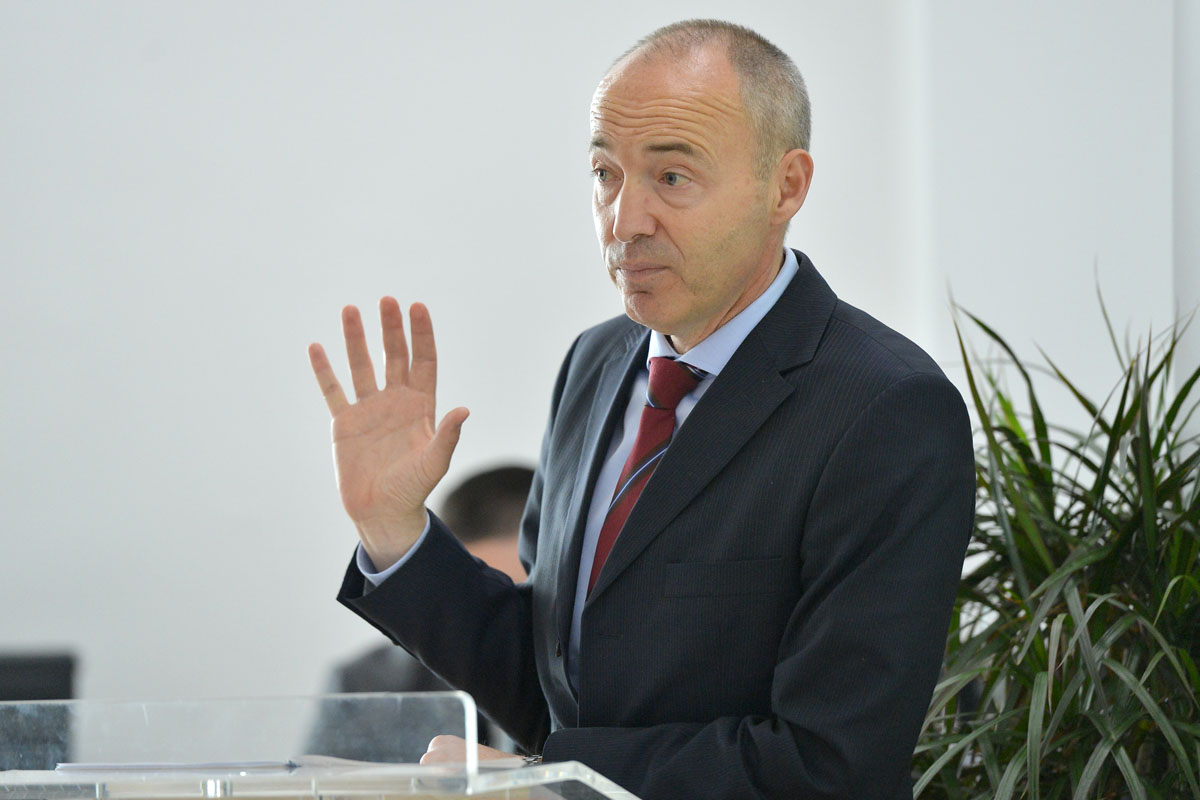 https://www.morh.hr/wp-content/gallery/prezentacije-nacrta-prijedloga-strategije-nacionalne-sigurnosti/sns_1052017_05.jpg
