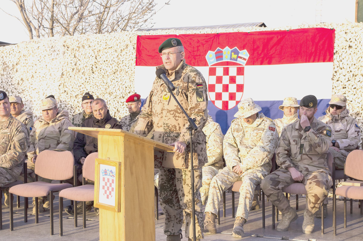 https://www.morh.hr/wp-content/gallery/primopredaja-duznosti-izmedu-5-i-6-hrvcon-a-u-misiji-resolute-support/hrvcon_13032017_08.jpg