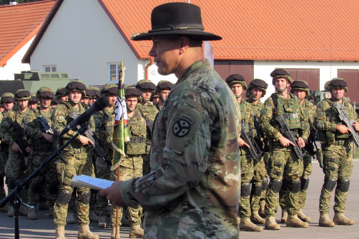https://www.morh.hr/wp-content/gallery/primopredaja-duznosti-zapovjednika-borbene-skupine-nato-a-u-poljskoj/nato_efp_borbena_grupa_poljska_20092018_05.jpg