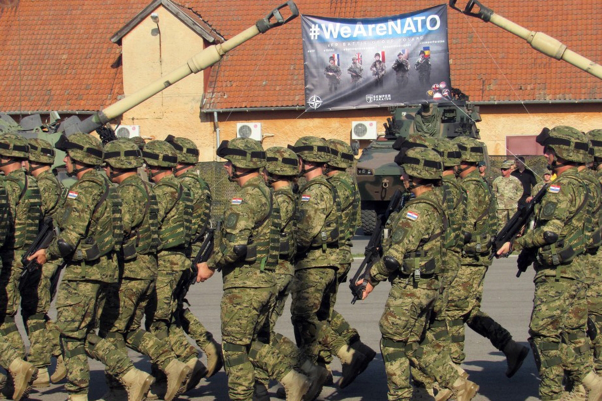 https://www.morh.hr/wp-content/gallery/primopredaja-duznosti-zapovjednika-borbene-skupine-nato-a-u-poljskoj/nato_efp_borbena_grupa_poljska_20092018_07.jpg