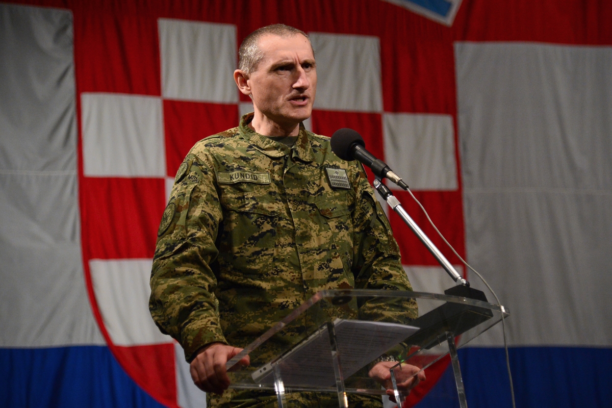 https://www.morh.hr/wp-content/gallery/primopredaja-duznosti-zapovjednika-gardijske-mehanizirane-brigade/20200316-primopredaja-knin-01.jpg