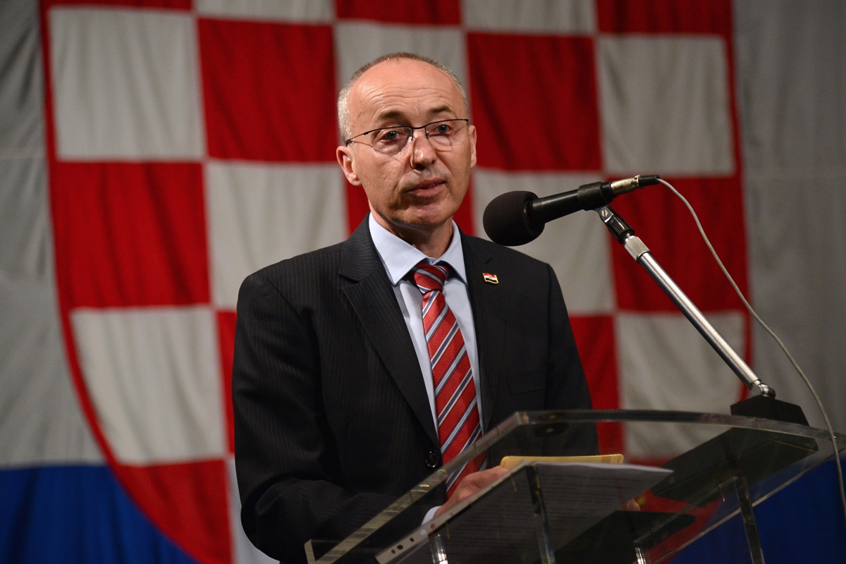 https://www.morh.hr/wp-content/gallery/primopredaja-duznosti-zapovjednika-gardijske-mehanizirane-brigade/20200316-primopredaja-knin-06.jpg