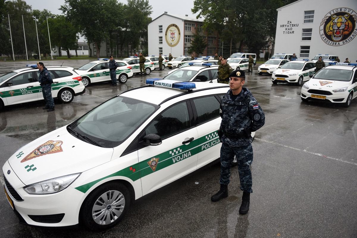 https://www.morh.hr/wp-content/gallery/primopredaja-vozila-pukovniji-vojne-policije/primopredaja_vozila_pukovniji_vp_29062018_08.jpg