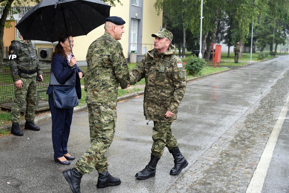 https://www.morh.hr/wp-content/gallery/primopredaja-vozila-pukovniji-vojne-policije/primopredaja_vozila_pukovniji_vp_29062018_09.jpg