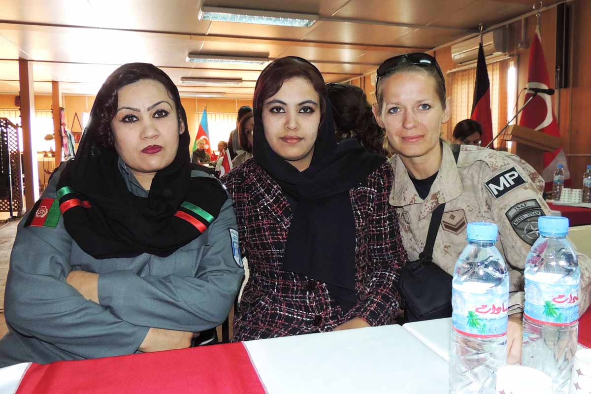 https://www.morh.hr/wp-content/gallery/pripadnice-hrvcon-na-enskoj-uri/afganistan_11032013_4.jpg