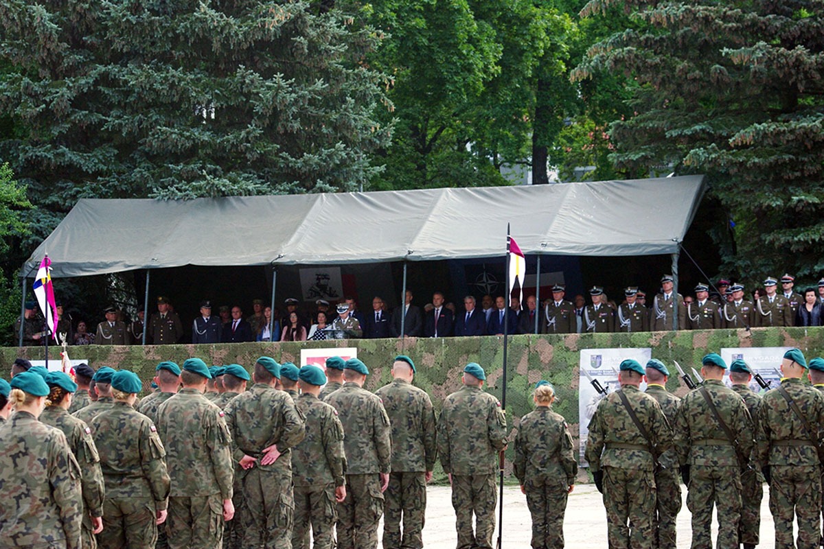 https://www.morh.hr/wp-content/gallery/pripadnici-4-hrvcon-a-na-obiljezavanju-dana-15-mehanizirane-brigade-gizycko/4_hrvcon_16072019_3.jpg