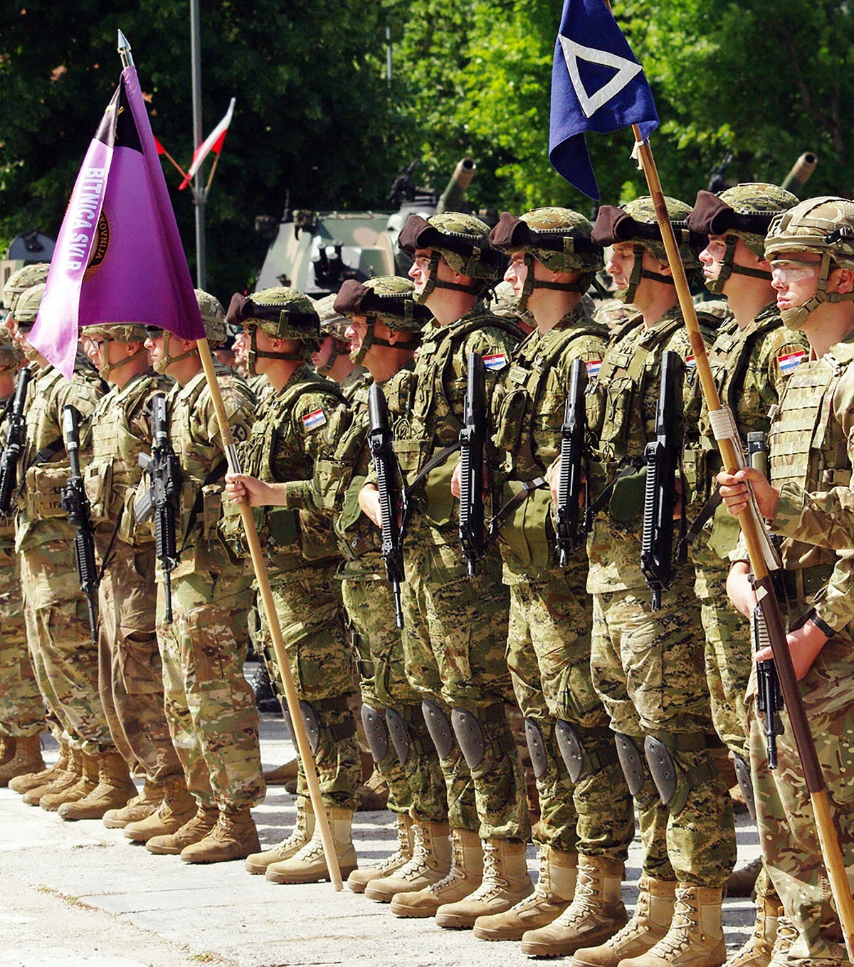 https://www.morh.hr/wp-content/gallery/pripadnici-4-hrvcon-a-na-obiljezavanju-dana-15-mehanizirane-brigade-gizycko/4_hrvcon_16072019_4.jpg