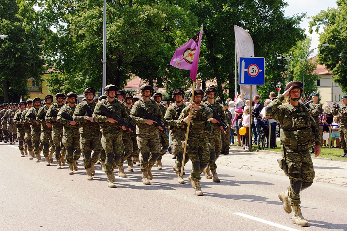 https://www.morh.hr/wp-content/gallery/pripadnici-4-hrvcon-a-na-obiljezavanju-dana-15-mehanizirane-brigade-gizycko/4_hrvcon_16072019_8.jpg