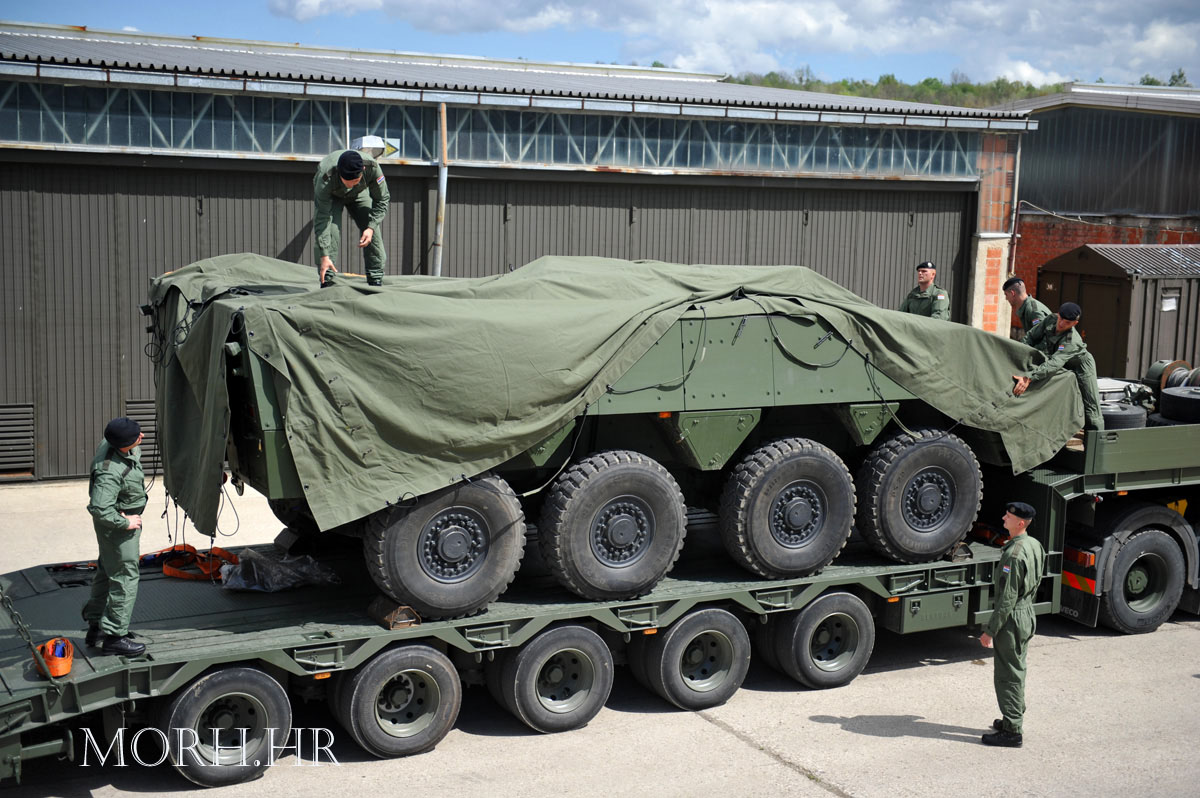 https://www.morh.hr/wp-content/gallery/pripadnici-osrh-i-oklopna-vozila-oruanih-snaga-rh-upueni-na-vjebu-eu-borbene-skupine-u-njemaku/v-patria_25042012_16.jpg