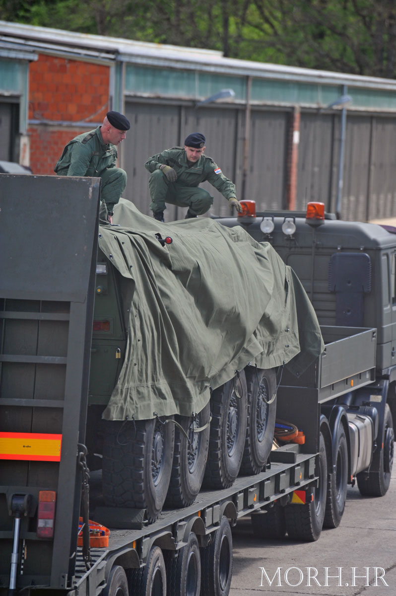https://www.morh.hr/wp-content/gallery/pripadnici-osrh-i-oklopna-vozila-oruanih-snaga-rh-upueni-na-vjebu-eu-borbene-skupine-u-njemaku/v-patria_25042012_20.jpg
