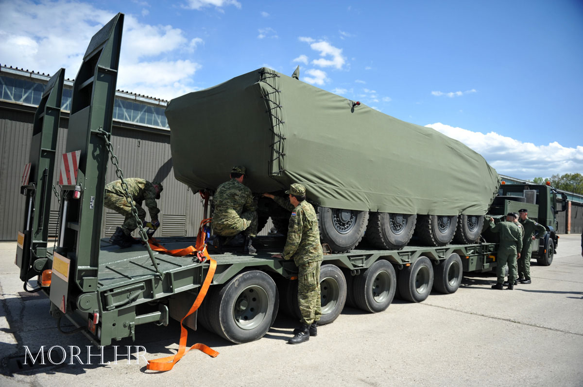 https://www.morh.hr/wp-content/gallery/pripadnici-osrh-i-oklopna-vozila-oruanih-snaga-rh-upueni-na-vjebu-eu-borbene-skupine-u-njemaku/v-patria_25042012_25.jpg