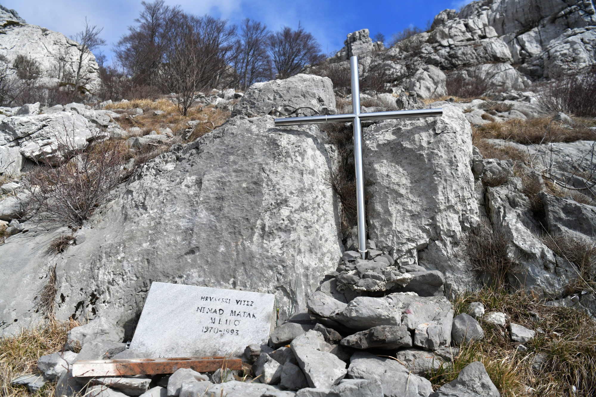 https://www.morh.hr/wp-content/gallery/pripadnici-zss-a-obiljezili-27-godisnjicu-pogibije-bjn-nenada-mataka/20200313-hodnja-zss-matak-16.jpg