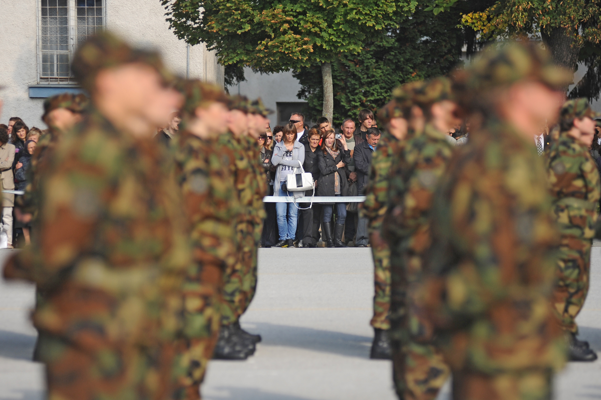 https://www.morh.hr/wp-content/gallery/prisegnuo-peti-narataj-dragovoljnih-ronika/prisega_20101008_21.jpg