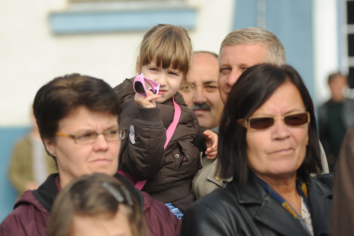 https://www.morh.hr/wp-content/gallery/prisegnuo-peti-narataj-dragovoljnih-ronika/prisega_20101008_28.jpg