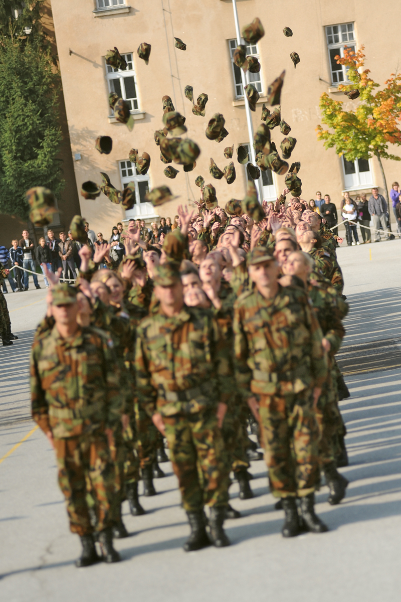 https://www.morh.hr/wp-content/gallery/prisegnuo-peti-narataj-dragovoljnih-ronika/prisega_20101008_33.jpg