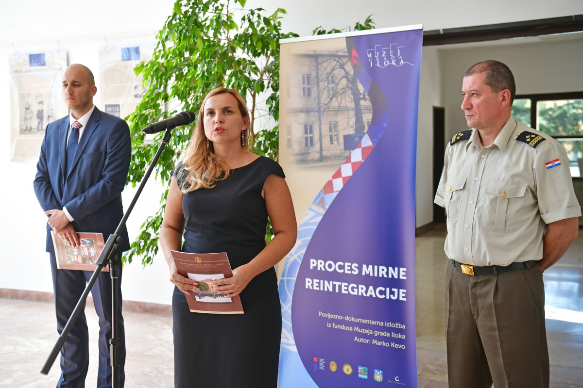 https://www.morh.hr/wp-content/gallery/proces-mirne-reintegracije-hrvatskog-podunavlja/mirna_reintegracija_hr_podunavlja_izlozba_190719_09.jpg