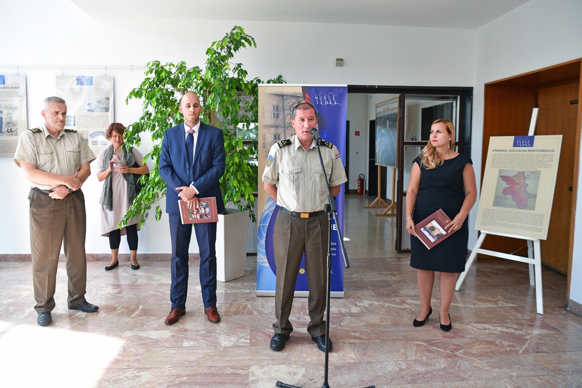 https://www.morh.hr/wp-content/gallery/proces-mirne-reintegracije-hrvatskog-podunavlja/mirna_reintegracija_hr_podunavlja_izlozba_190719_13.jpg