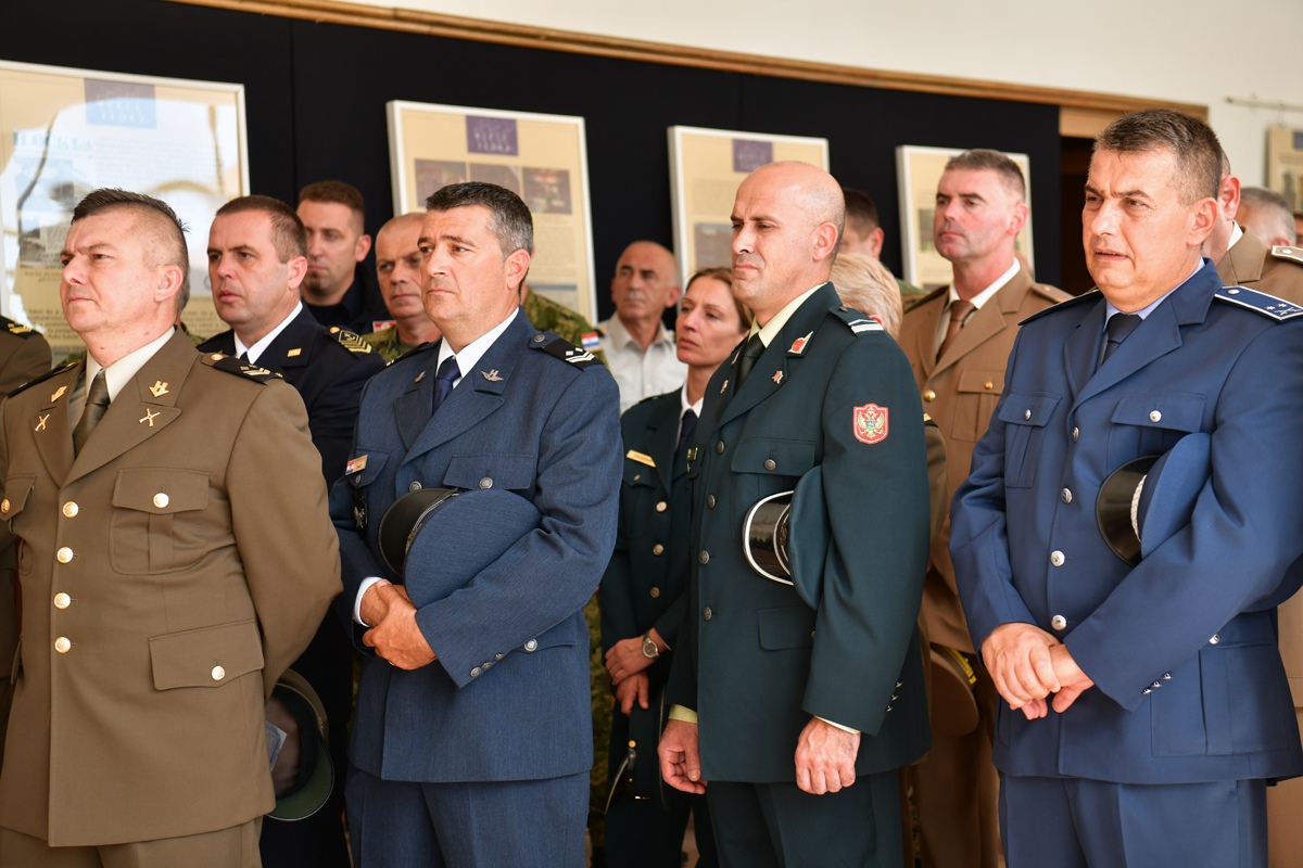 https://www.morh.hr/wp-content/gallery/proces-mirne-reintegracije-hrvatskog-podunavlja/mirna_reintegracija_hr_podunavlja_izlozba_190719_14.jpg
