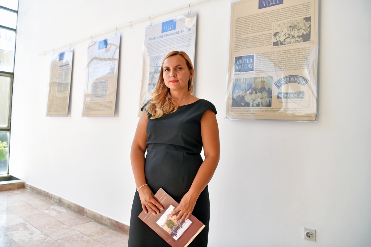 https://www.morh.hr/wp-content/gallery/proces-mirne-reintegracije-hrvatskog-podunavlja/mirna_reintegracija_hr_podunavlja_izlozba_190719_16.jpg