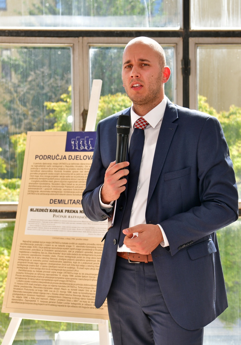 https://www.morh.hr/wp-content/gallery/proces-mirne-reintegracije-hrvatskog-podunavlja/mirna_reintegracija_hr_podunavlja_izlozba_190719_18.jpg