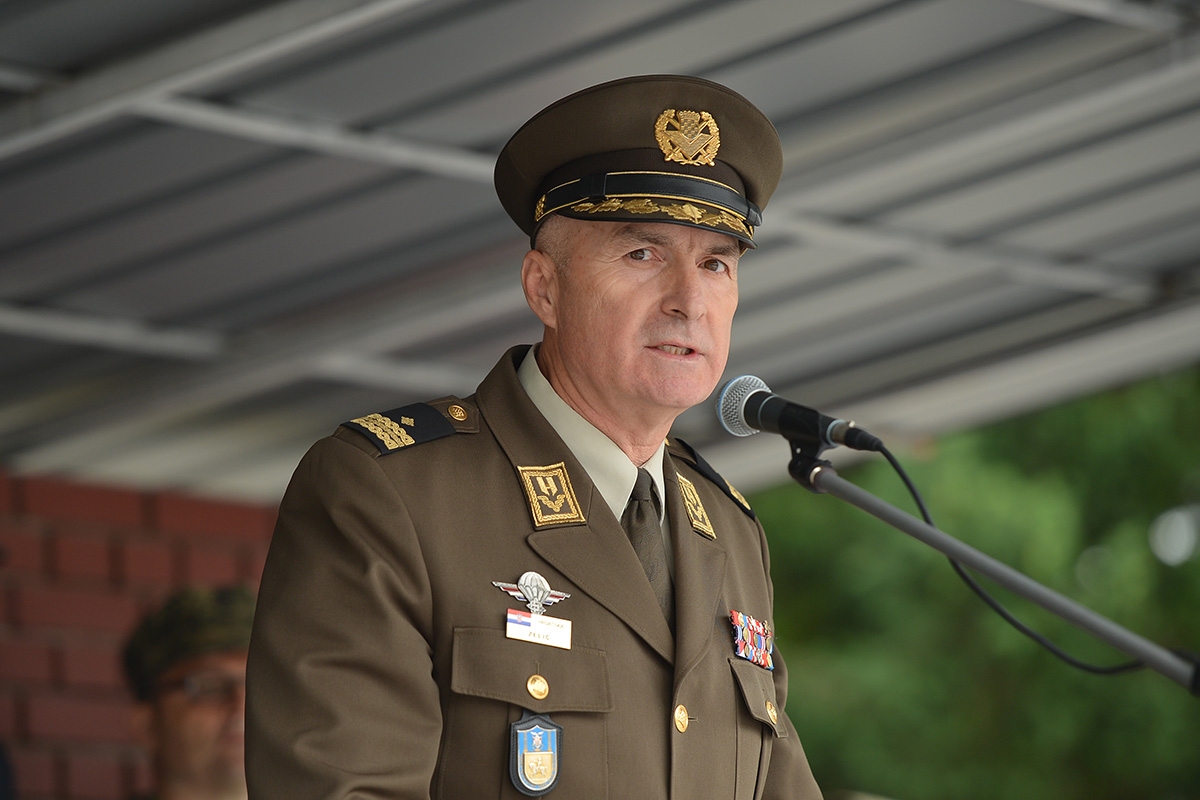 https://www.morh.hr/wp-content/gallery/promocija-novih-99-docasnika-i-docasnica-os-rh-u-pozegi/promocija_docasnica_docasnika_15062018_14.jpg