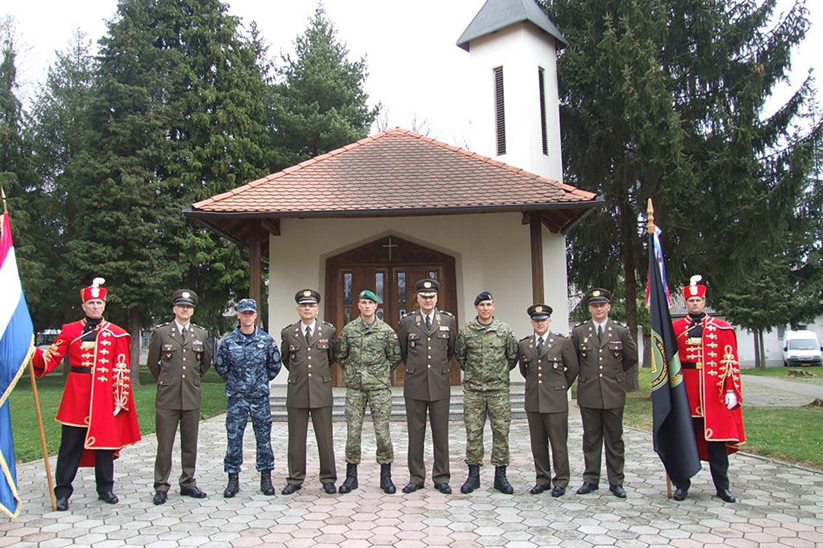 https://www.morh.hr/wp-content/gallery/promocija-polaznika-14-narastaja-izobrazbe-za-razvoj-voda/promocija_dcs_05042019_05.jpg