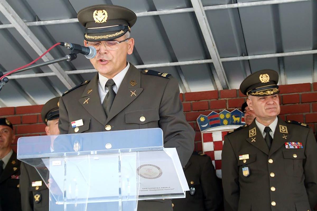 https://www.morh.hr/wp-content/gallery/promocija-polaznika-15-narastaja-izobrazbe-za-razvoj-voda/promocija_polaznika_07062019_05.jpg