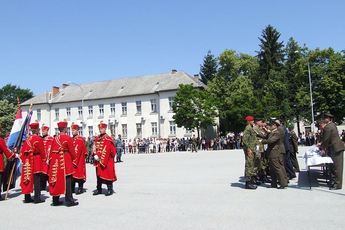 https://www.morh.hr/wp-content/gallery/promocija-polaznika-15-narastaja-izobrazbe-za-razvoj-voda/promocija_polaznika_07062019_08.jpg