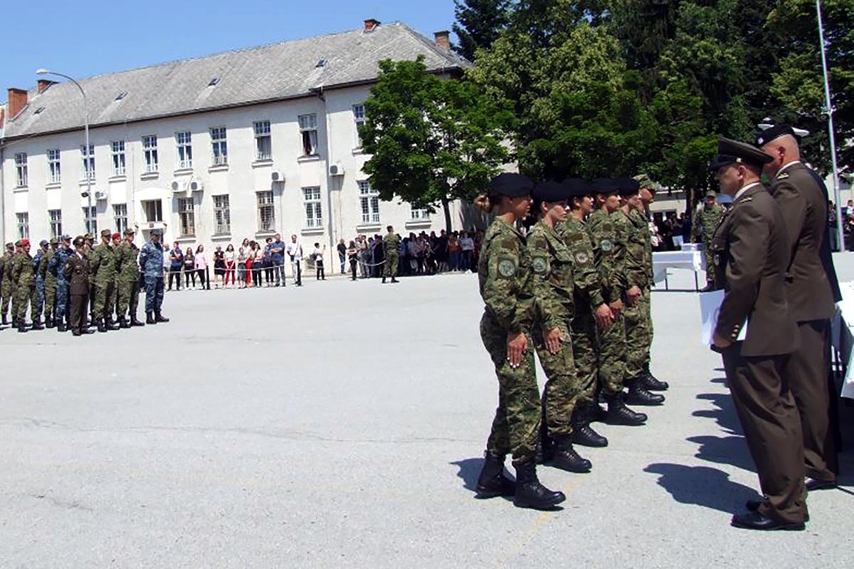 https://www.morh.hr/wp-content/gallery/promocija-polaznika-15-narastaja-izobrazbe-za-razvoj-voda/promocija_polaznika_07062019_09.jpg
