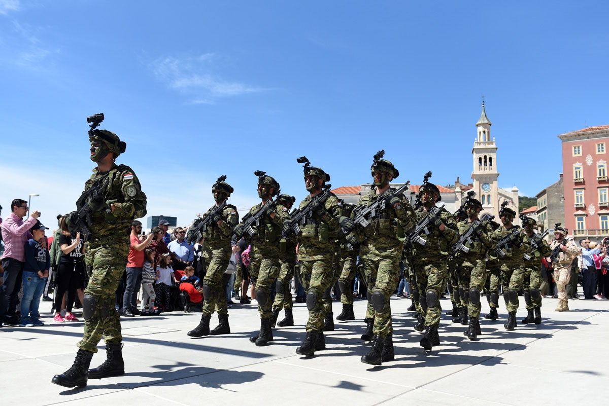 https://www.morh.hr/wp-content/gallery/proslava-obljetnice-brigade-i-bojne-pauci-u-splitu/split_pauci_28042019_06.jpg