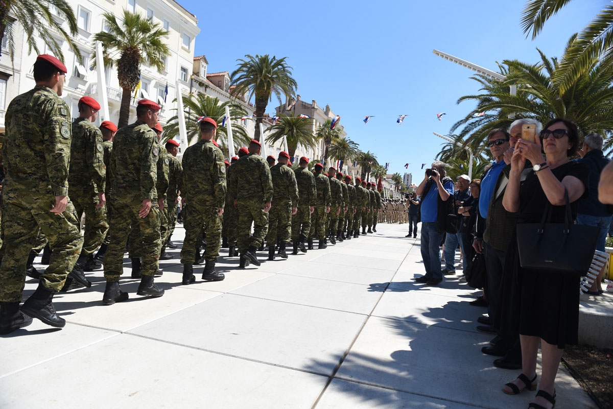 https://www.morh.hr/wp-content/gallery/proslava-obljetnice-brigade-i-bojne-pauci-u-splitu/split_pauci_28042019_09.jpg