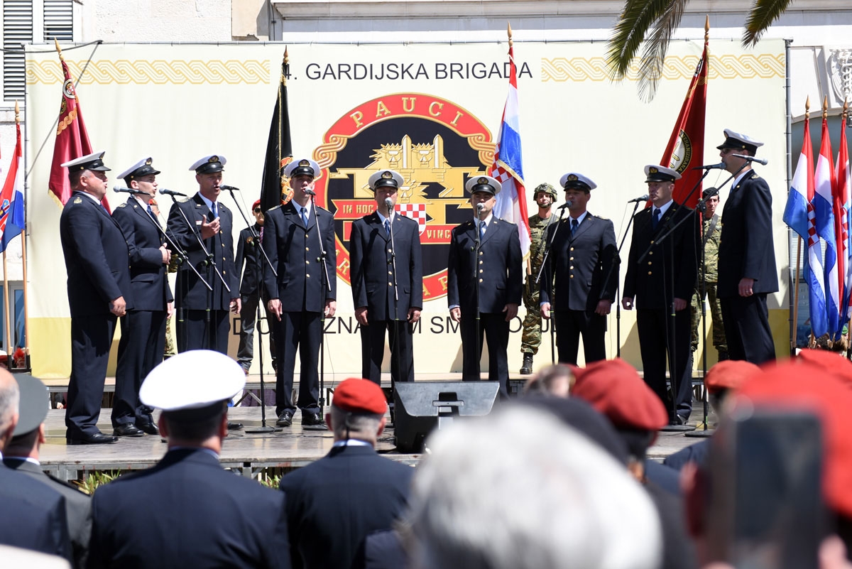 https://www.morh.hr/wp-content/gallery/proslava-obljetnice-brigade-i-bojne-pauci-u-splitu/split_pauci_28042019_15.jpg