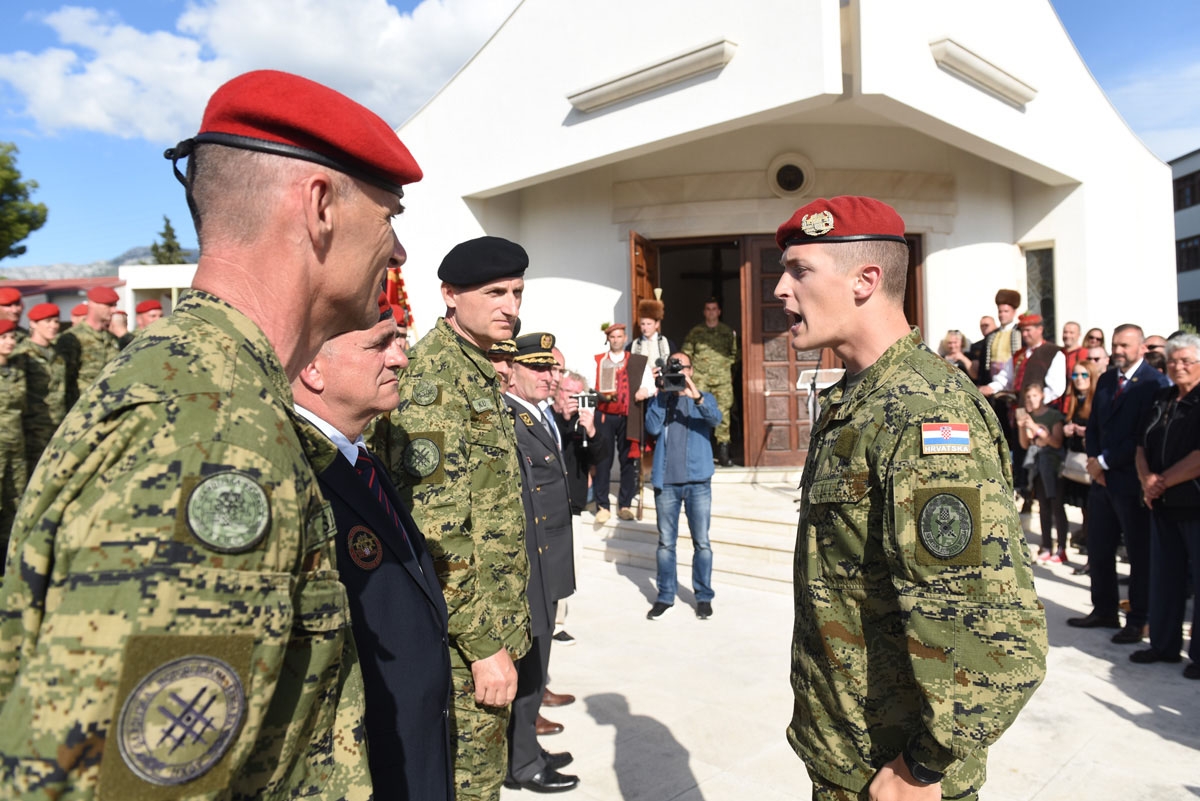 https://www.morh.hr/wp-content/gallery/proslava-obljetnice-brigade-i-bojne-pauci-u-splitu/split_pauci_28042019_56.jpg