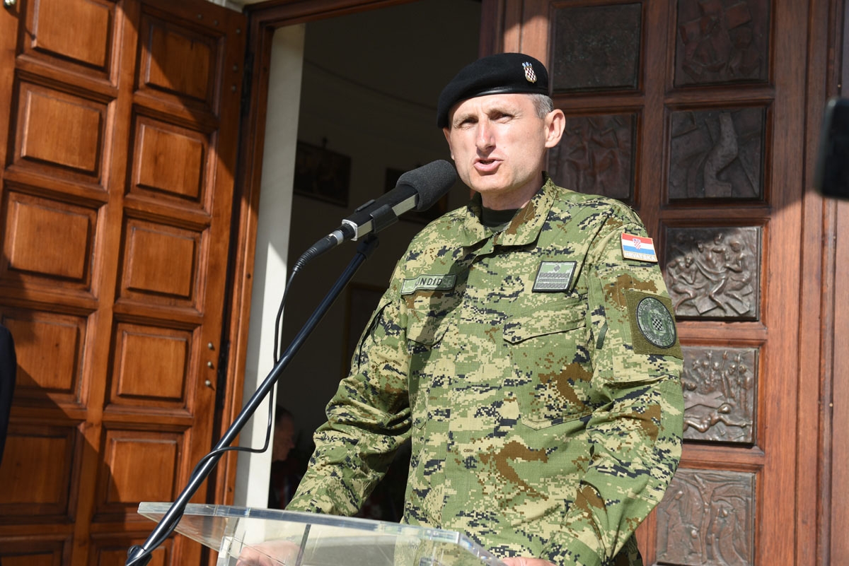 https://www.morh.hr/wp-content/gallery/proslava-obljetnice-brigade-i-bojne-pauci-u-splitu/split_pauci_28042019_61.jpg