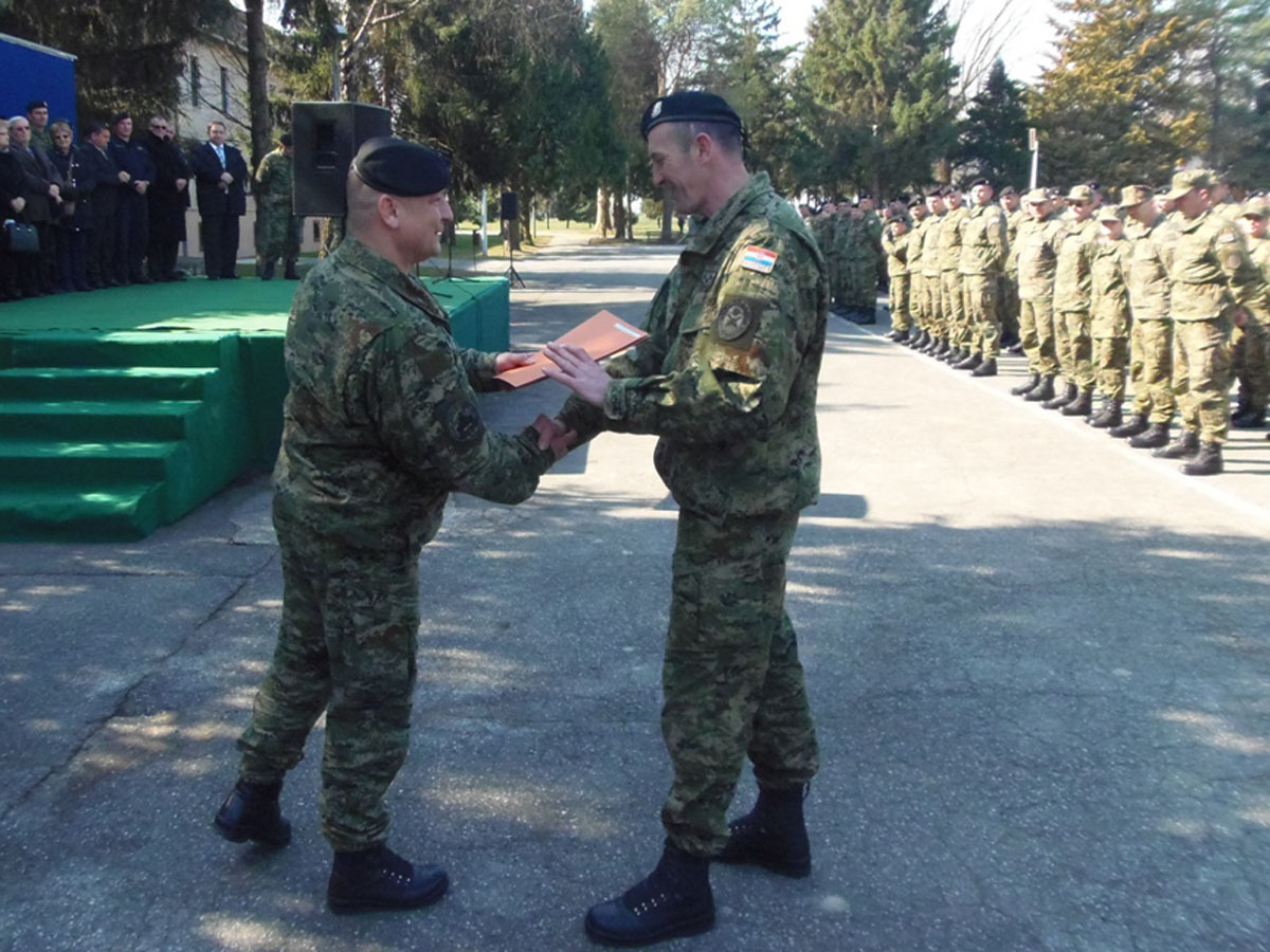 https://www.morh.hr/wp-content/gallery/proslava-osme-obljetnice-gardijske-oklopno-mehanizirane-brigade/gombr_20032015_10.jpg