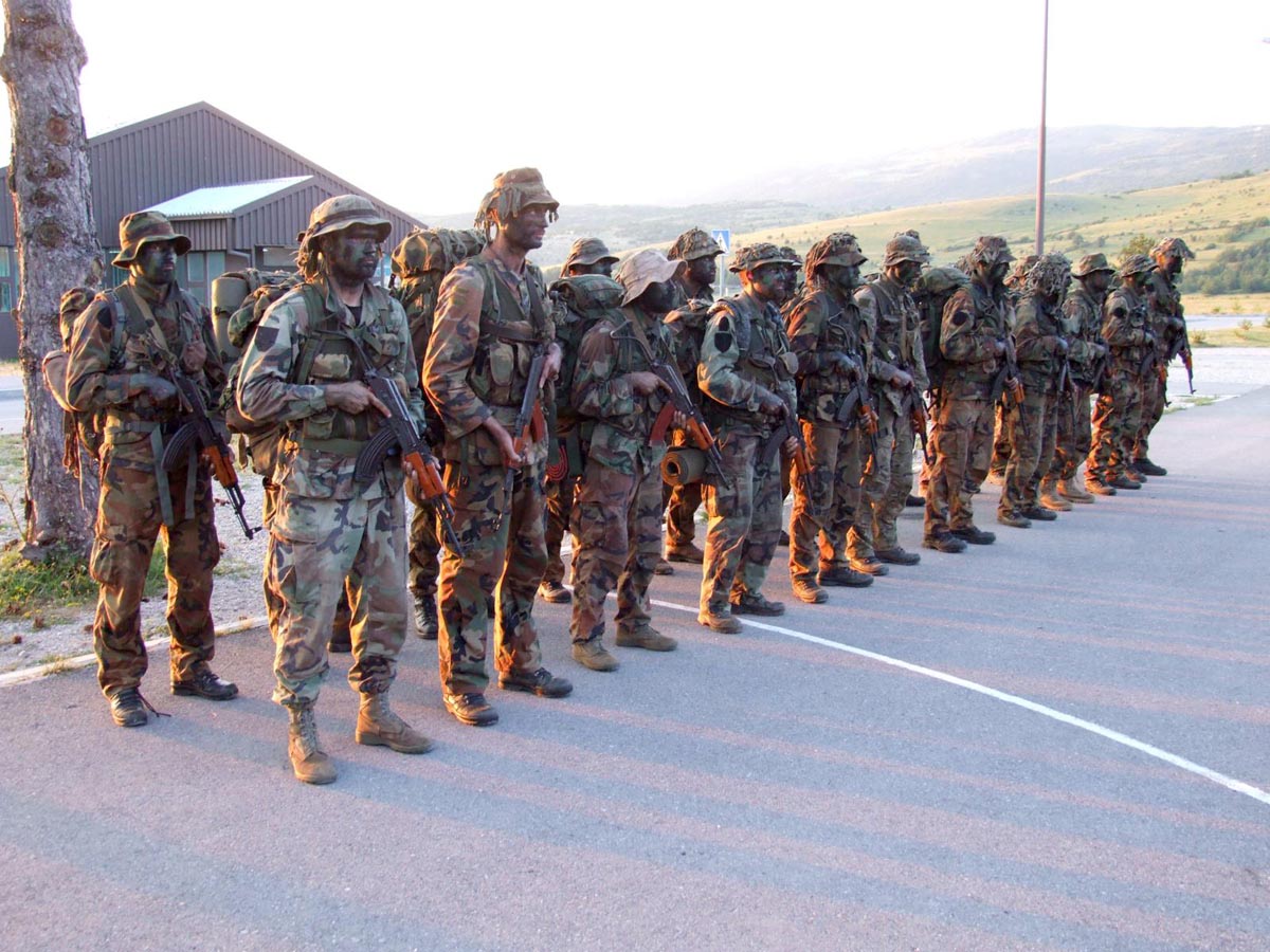 https://www.morh.hr/wp-content/gallery/provedena-temeljna-obuka-za-specijalna-djelovanja/comando_21062013_04.jpg