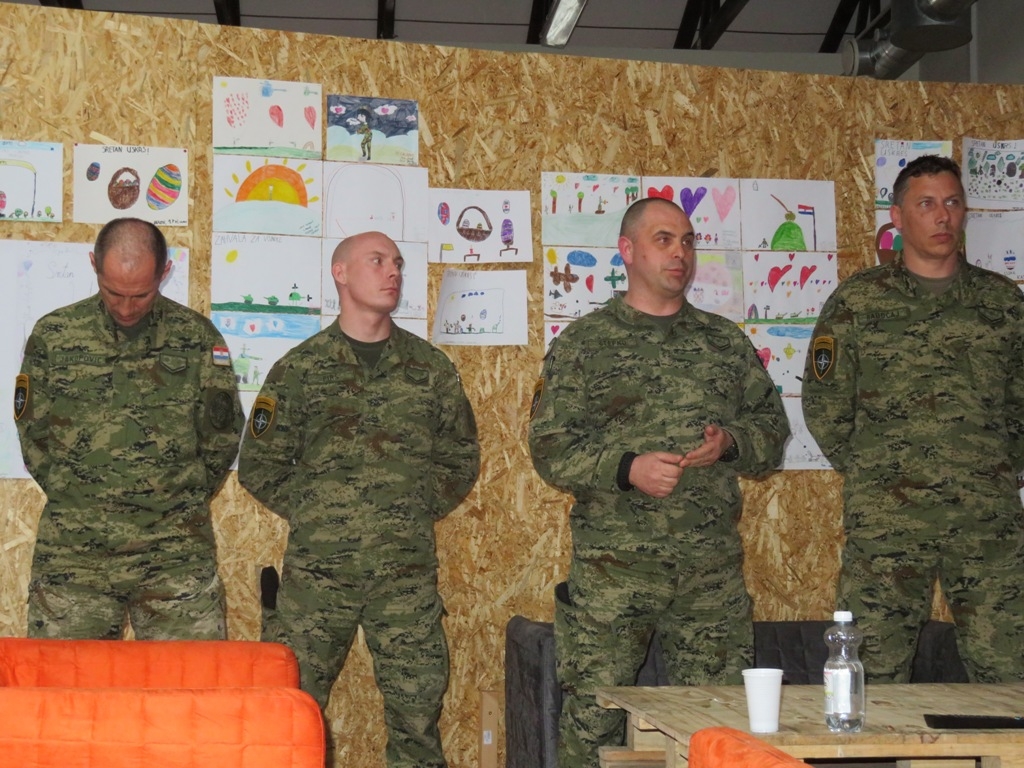 https://www.morh.hr/wp-content/gallery/prvi-docasnik-os-rh-u-posjetu-hrvcon-u-u-litvi/1hrvcon_litva_19042018_05.jpg