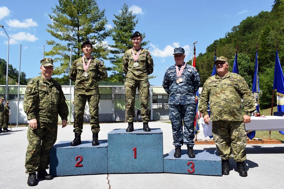 https://www.morh.hr/wp-content/gallery/pukovnija-vojne-policije-pobjednik-24-prvenstva-u-streljastvu/24_phvojske_streljastvo_14062019_26.jpg
