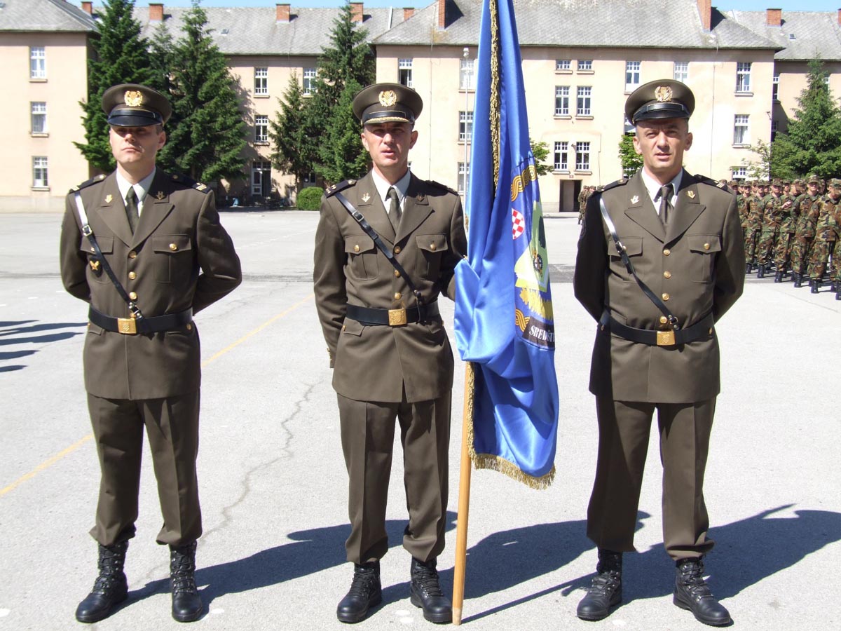 https://www.morh.hr/wp-content/gallery/pukovnik-orak-novi-zapovjednik-szoidl/primopredaja_pozega_22052013_01.jpg