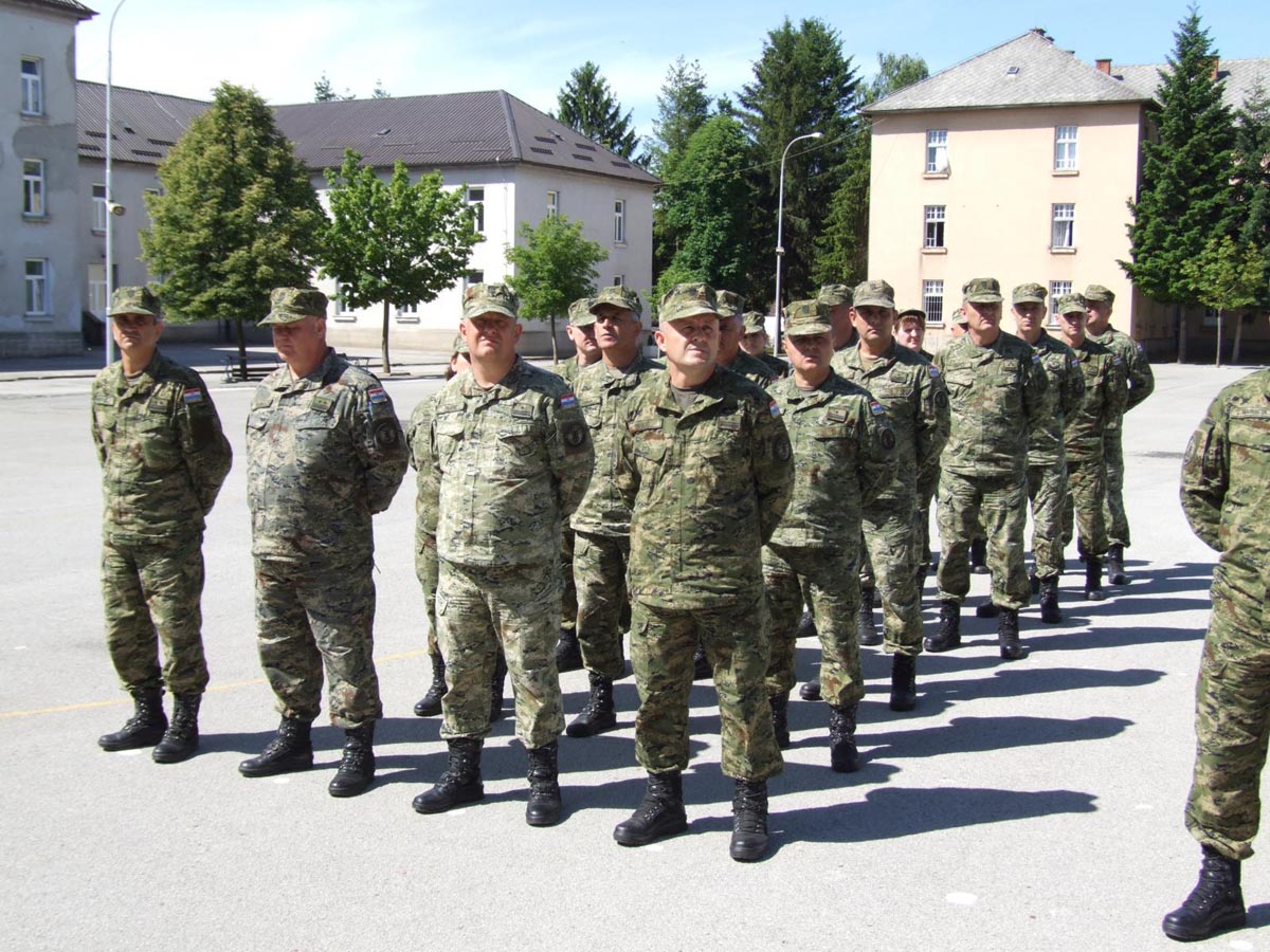 https://www.morh.hr/wp-content/gallery/pukovnik-orak-novi-zapovjednik-szoidl/primopredaja_pozega_22052013_02.jpg