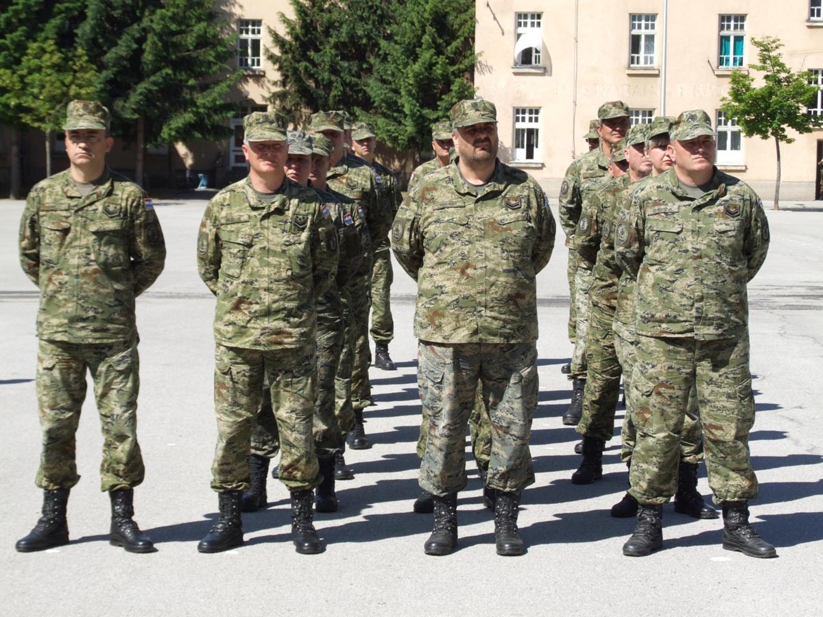 https://www.morh.hr/wp-content/gallery/pukovnik-orak-novi-zapovjednik-szoidl/primopredaja_pozega_22052013_04.jpg