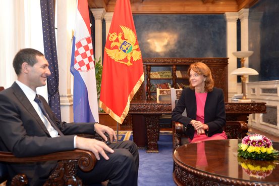 https://www.morh.hr/wp-content/gallery/razgovori-kotromanovic-dukanovic/crna_gora_17102014_02.jpg