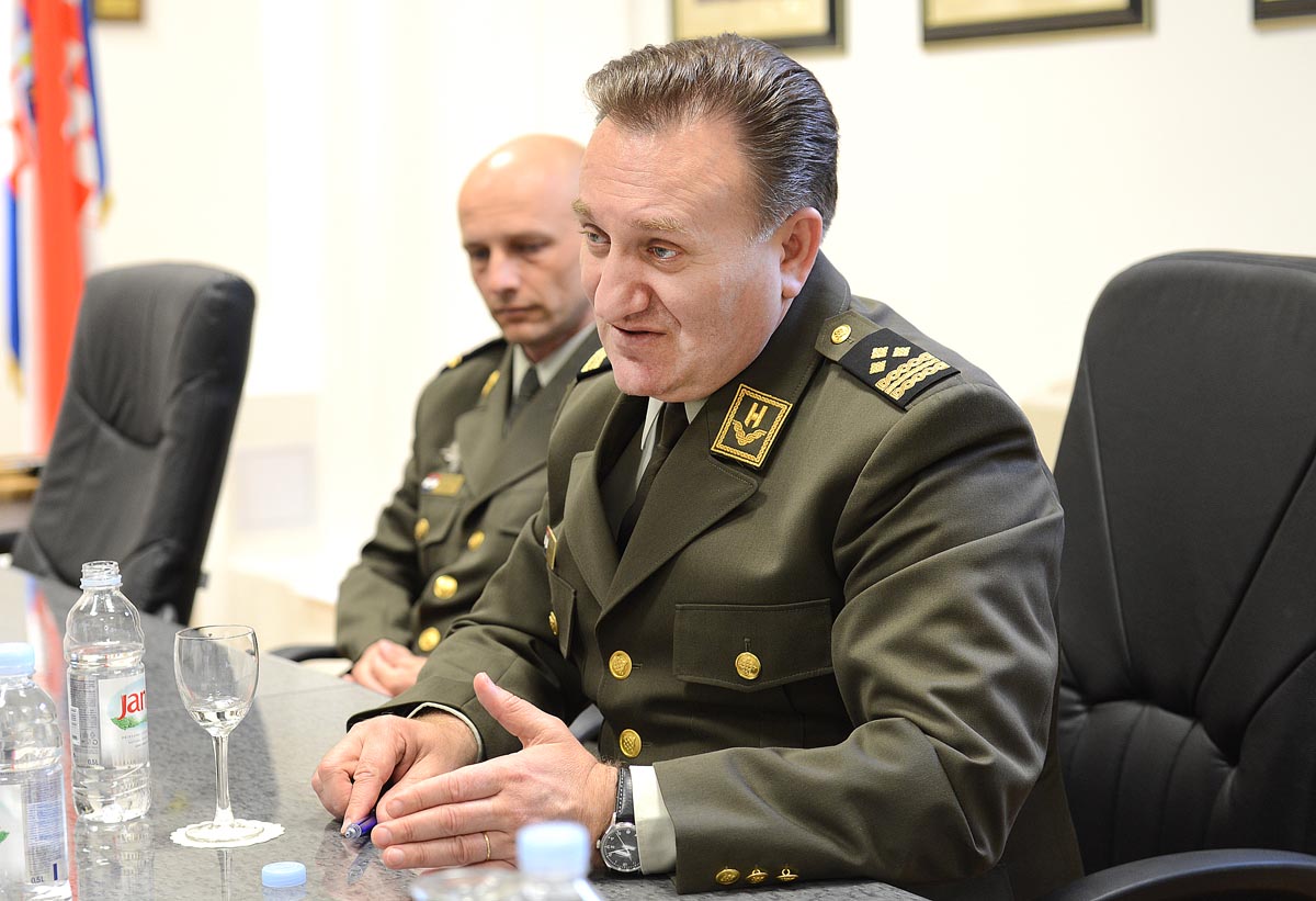 https://www.morh.hr/wp-content/gallery/razvodnik-ivani-i-sn-brindzej-vojnik-i-doasnik-travnja/vojnik_travnja_21052013_07.jpg