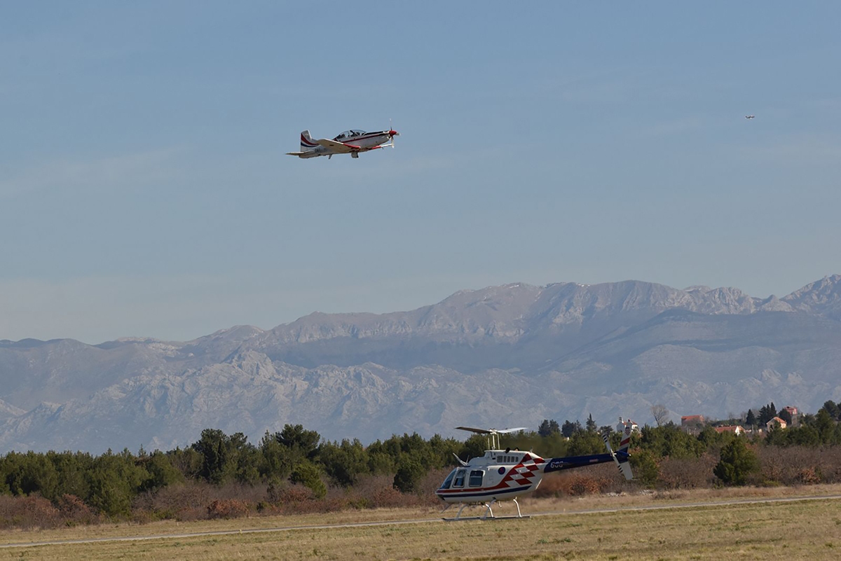 https://www.morh.hr/wp-content/gallery/samostalni-letovi-kadeta-na-helikopterima-bell-206b3/20200312-samostalni-letovi-10.jpg